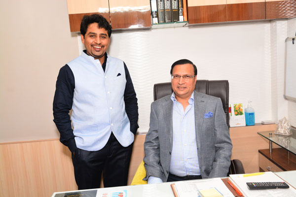  Rajat Sharma with Dr. Akhilesh Yadav